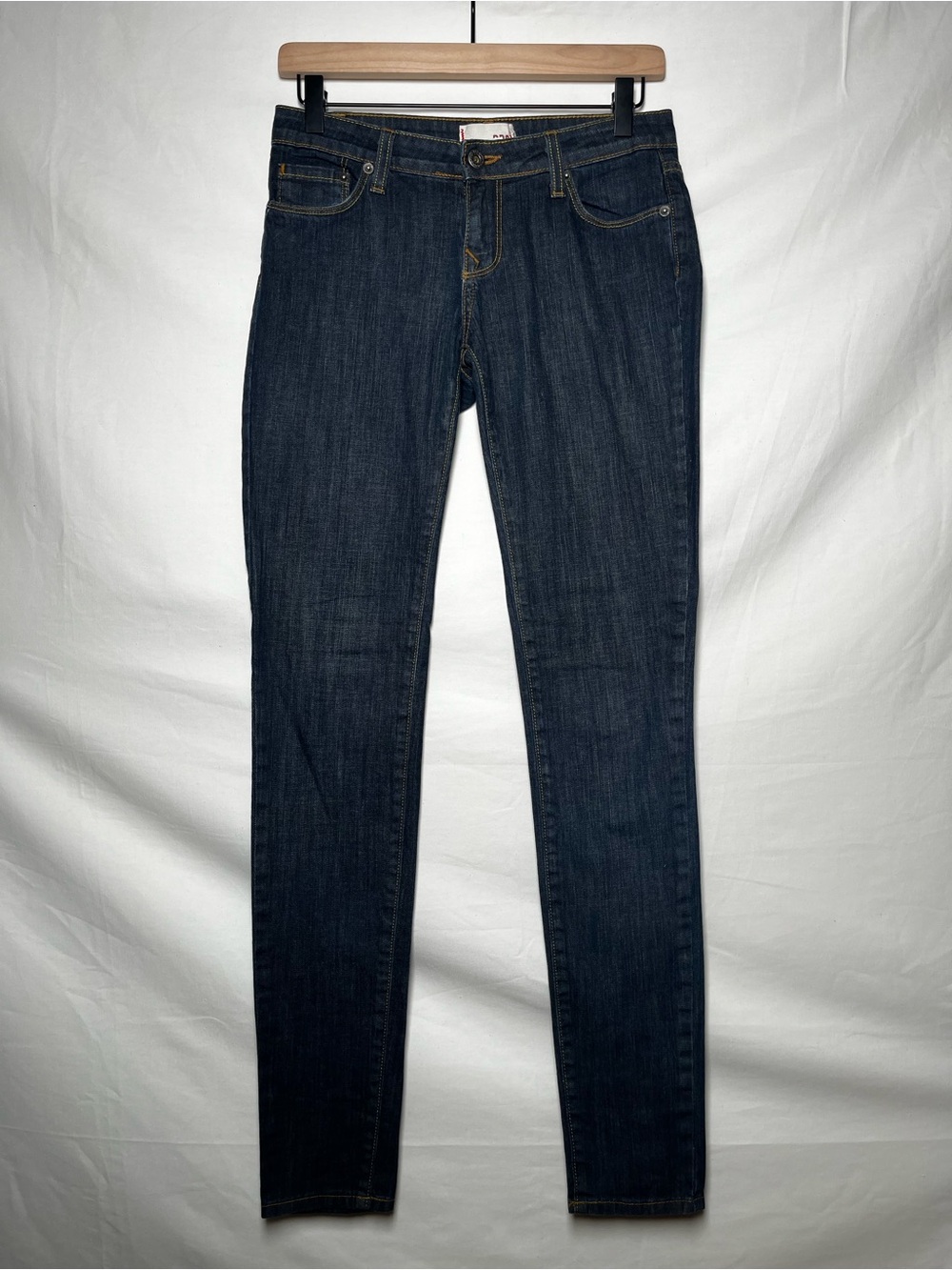BDG Cigarette Jeans Size 27 Dark Wash Slim Straight